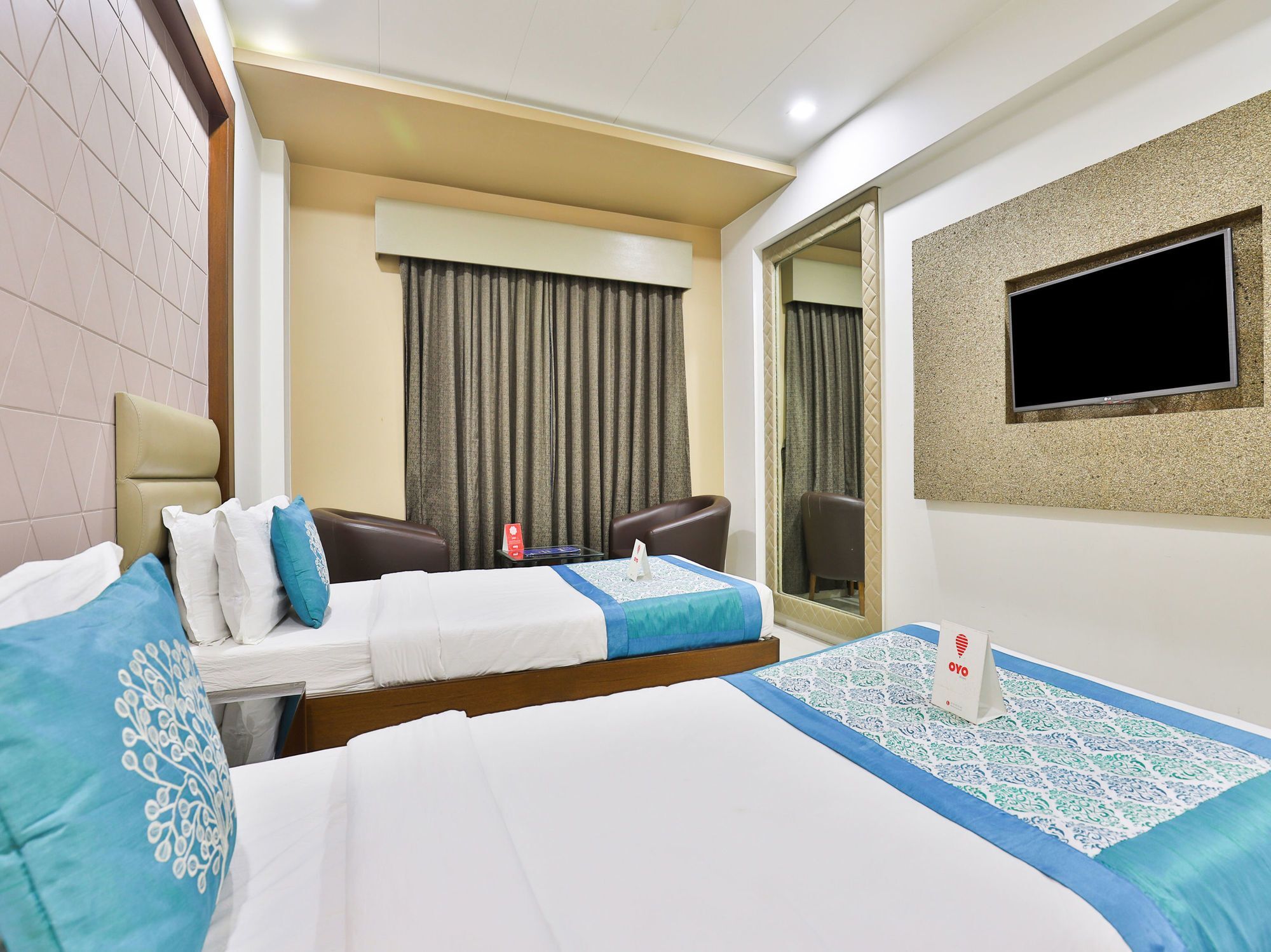 เดอะ แกรนด์ วินายัก โฮเต็ล Hotel อาเมดาบัด ภายนอก รูปภาพ
